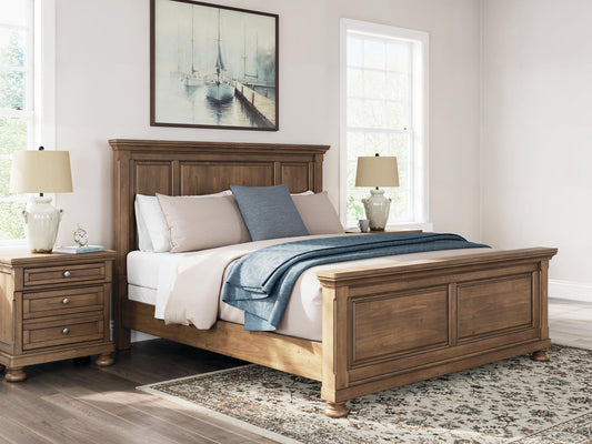 Feddinger Panel Bed