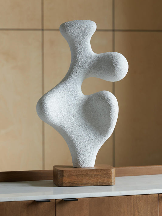Ashley Express - Escultura de Lavarsen