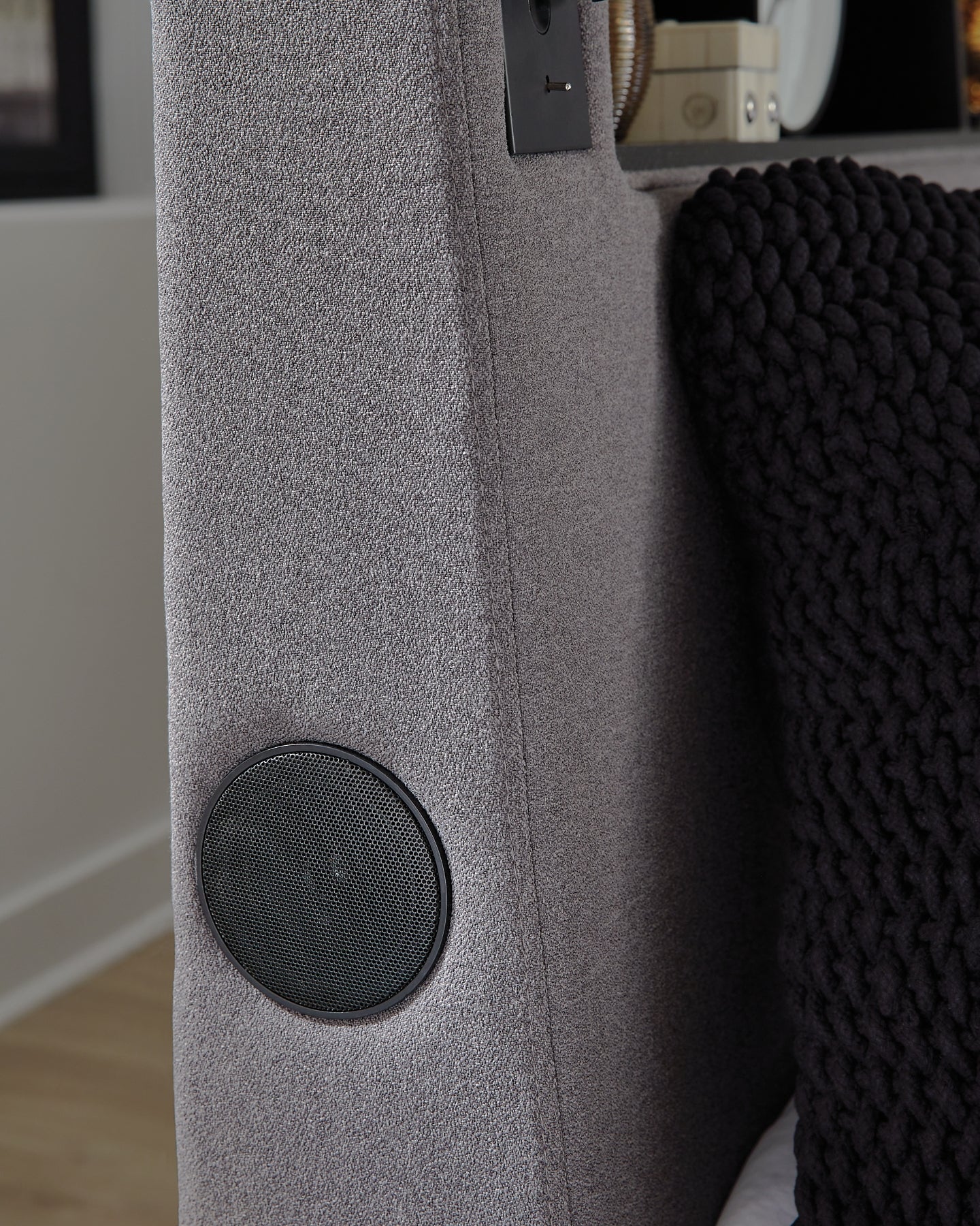 Verishaw  Upholstered Bed