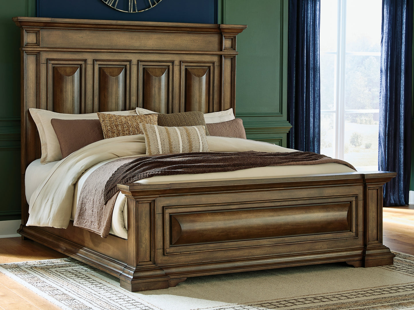 Frantanna  Panel Bed