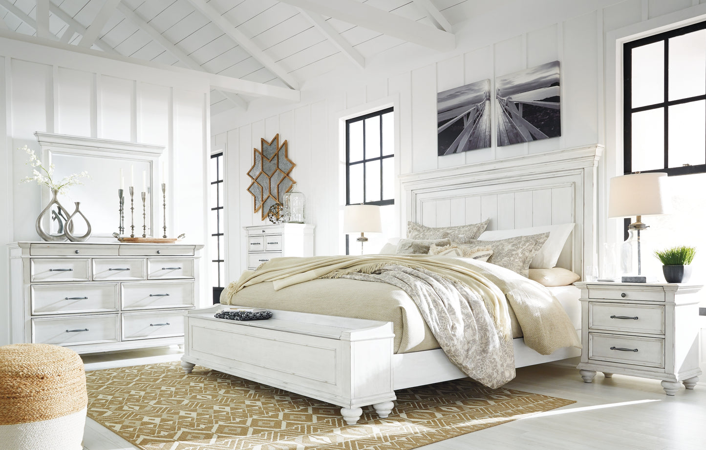 Kanwyn  Panel Bed With Storage With Mirrored Dresser, Chest And Nightstand