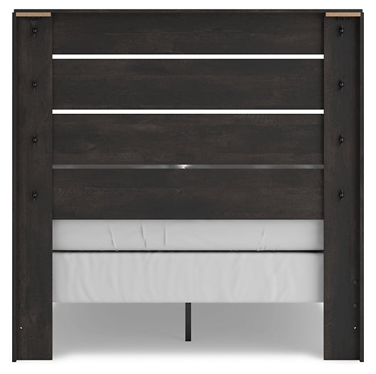 Hollivern  Panel Bed With Mirrored Dresser And Nightstand