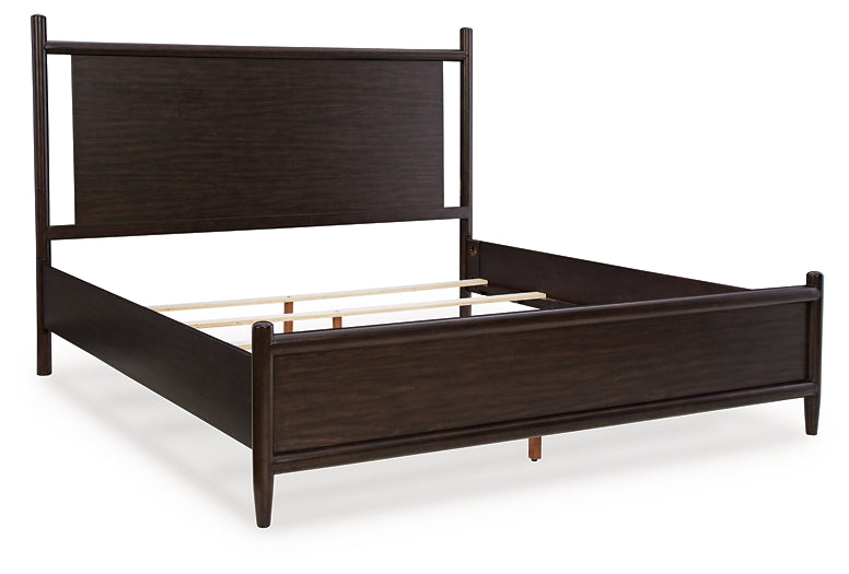 Dantenton California  Panel Bed
