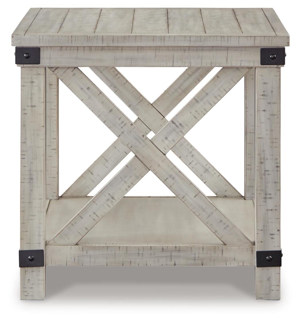 Ashley Express - Mesa auxiliar rectangular Carynhurst