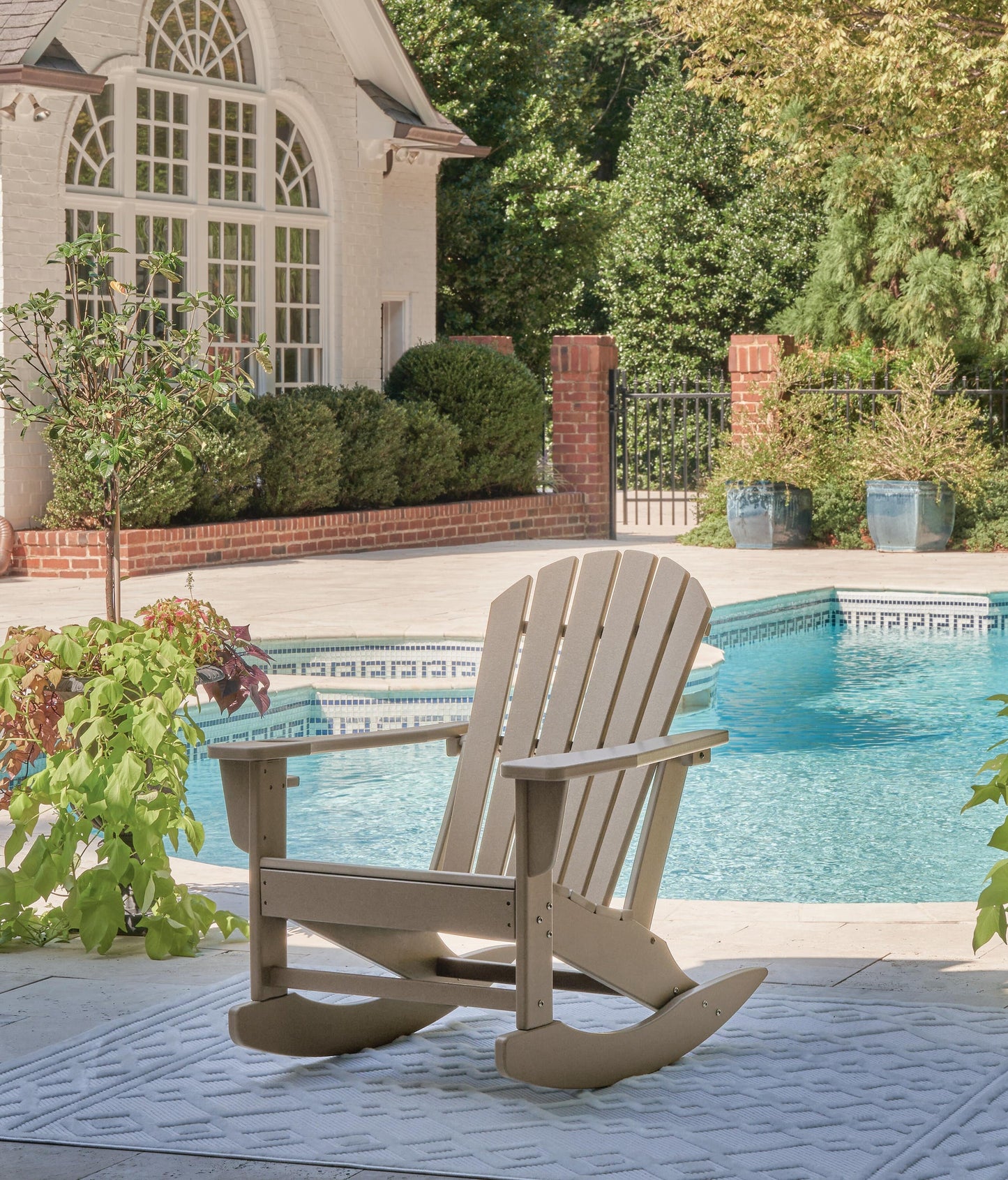 Ashley Express - Sundown Treasure Roc Chair