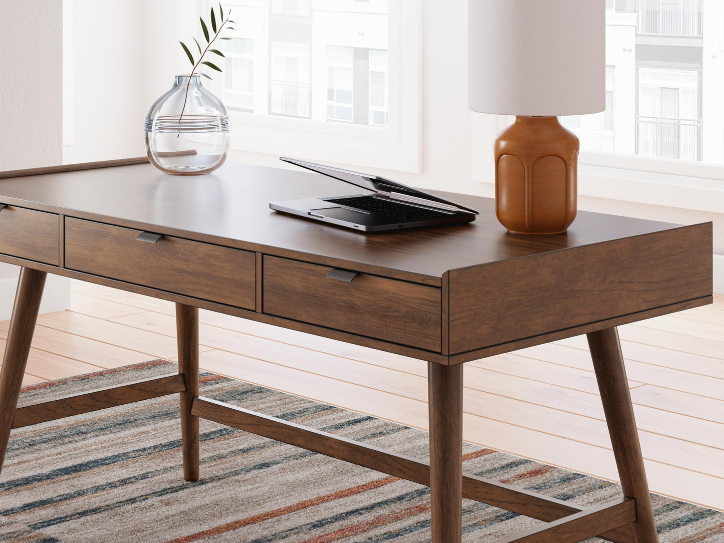 Ashley Express - Lyncott Home Office Desk
