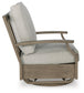Ashley Express - Sillón giratorio y deslizante Rainier Ranch con cojín
