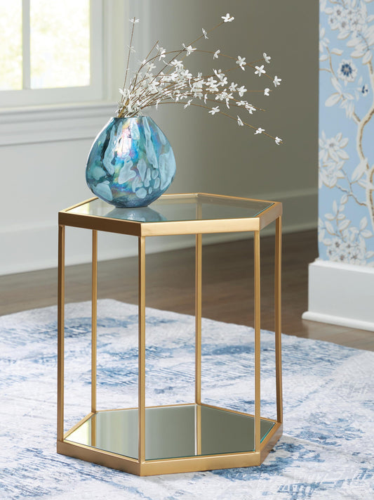 Ashley Express - Mesa de centro Veerwick Accent