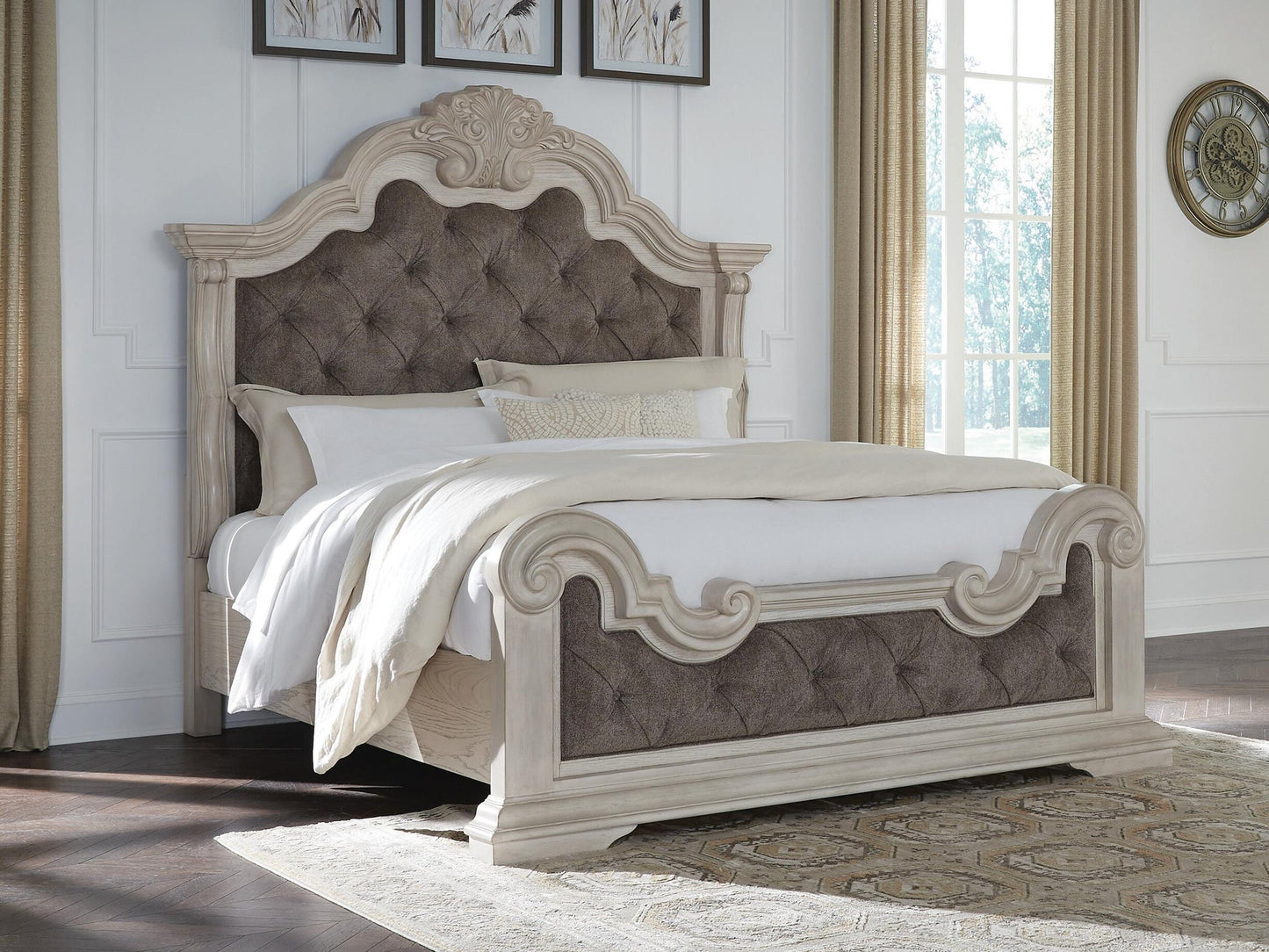 Bruchandi California  Upholstered Panel Bed
