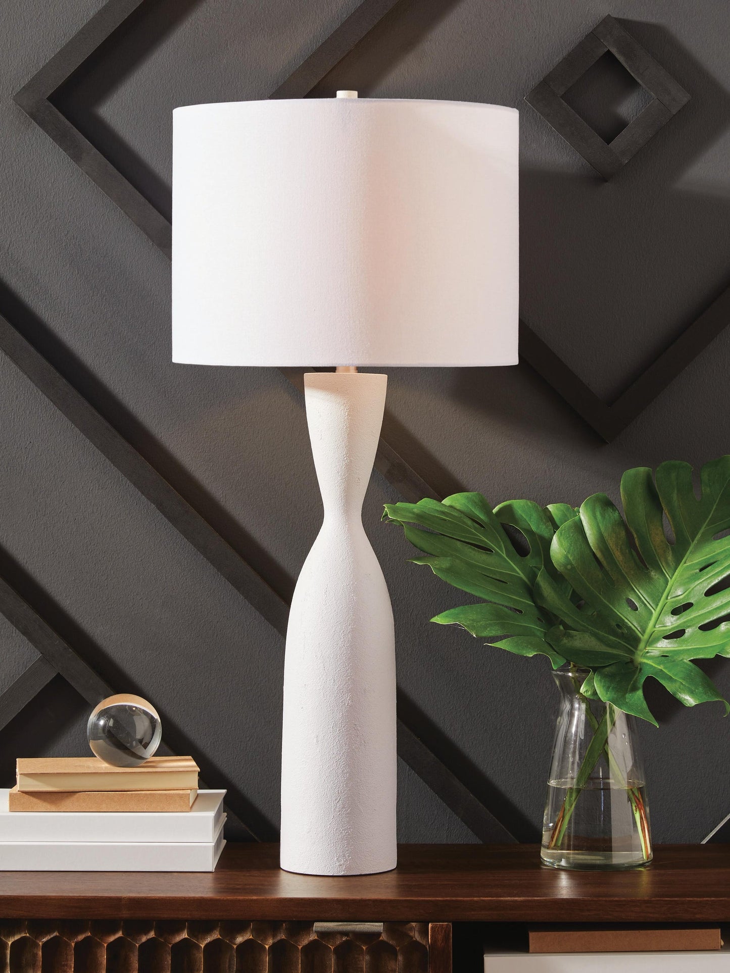 Ashley Express - Davinford Poly Table Lamp (1/CN)