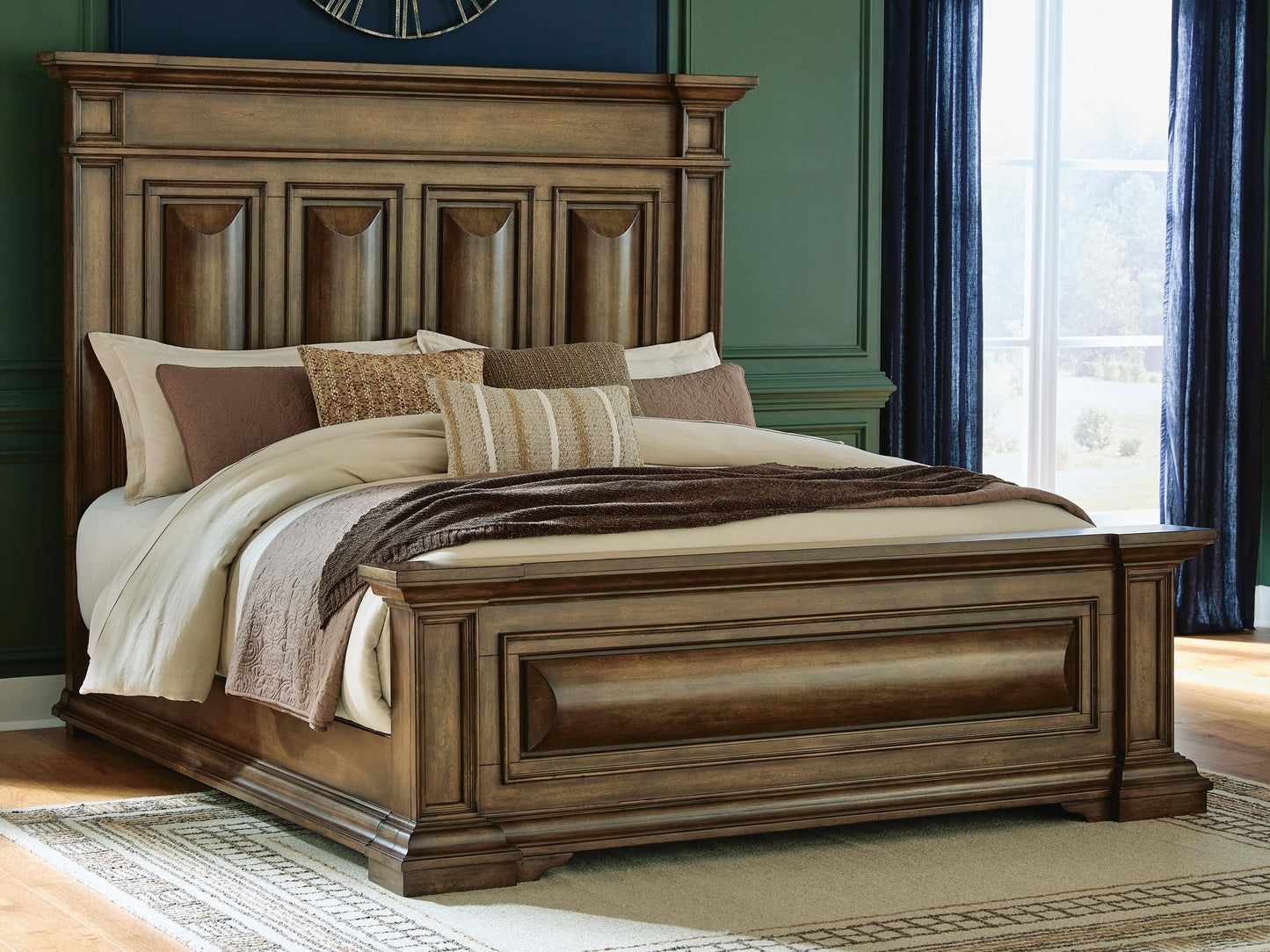 Cama con paneles Frantanna California