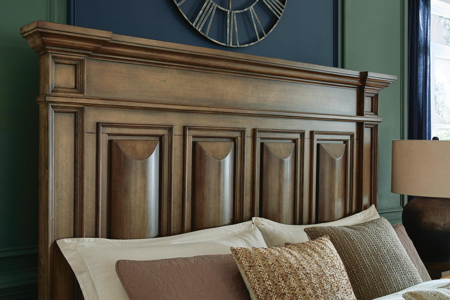 Cama con paneles Frantanna California