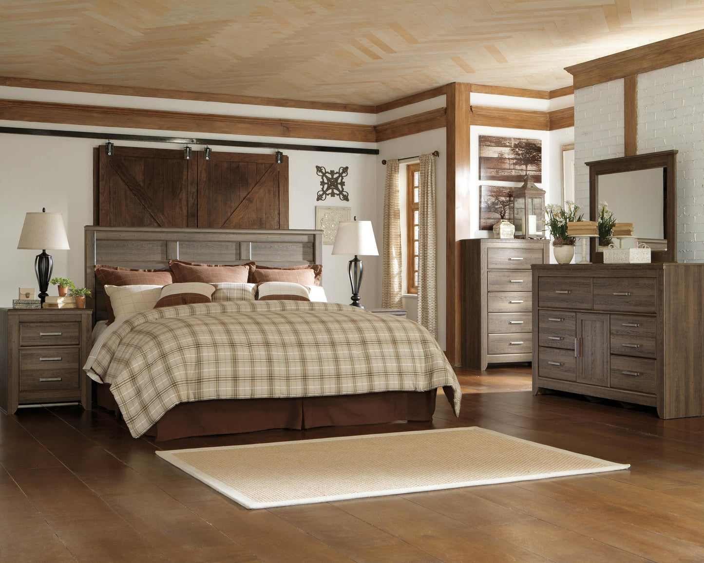 Juararo /California King Panel Headboard Bed With Mirrored Dresser, Chest And Nightstand