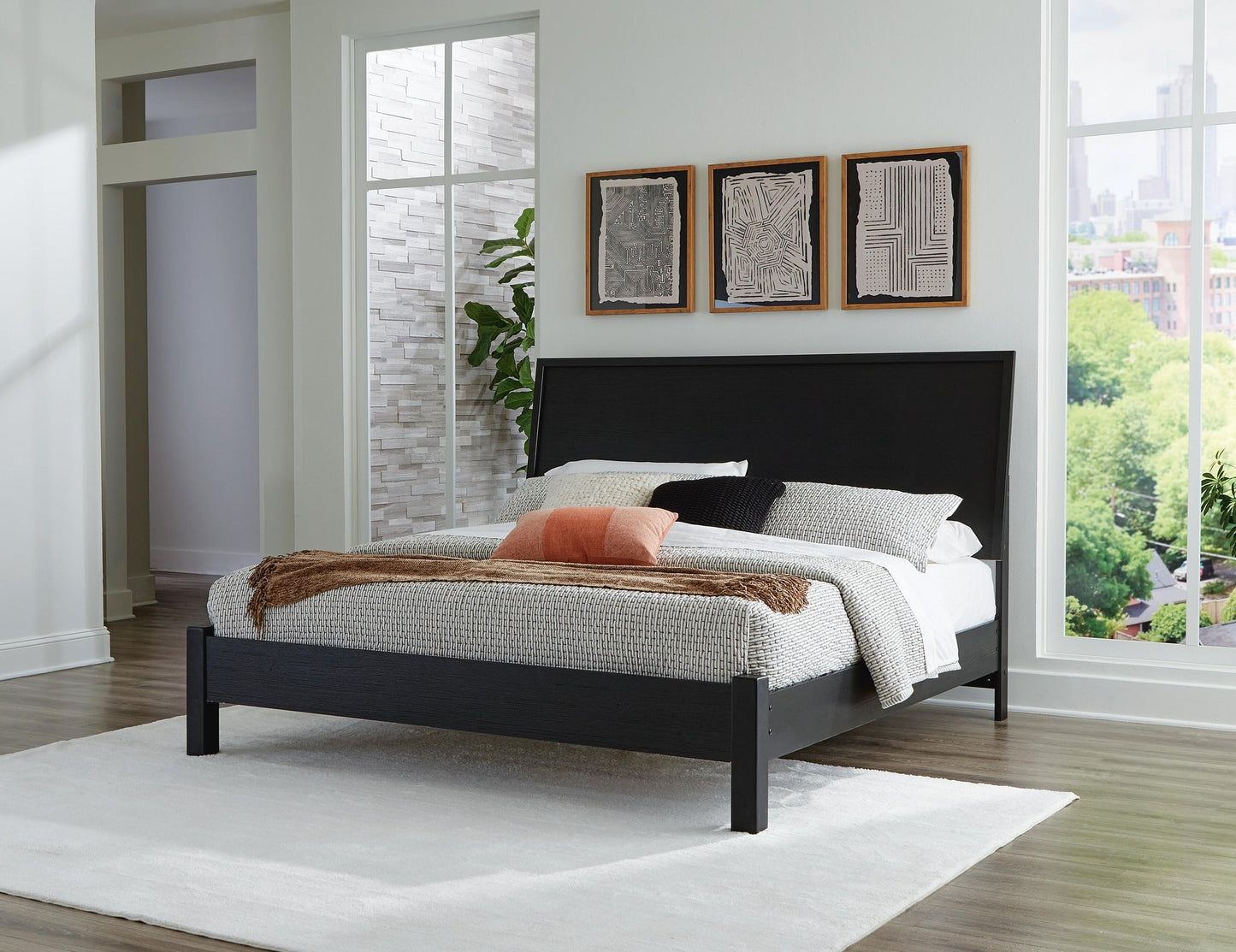 Cama con paneles, cómoda y espejo Danziar
