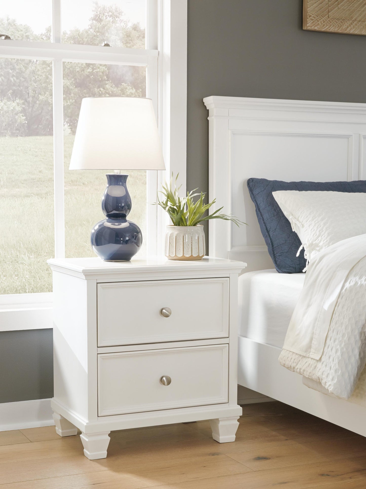 Fortman California  Panel Bed With Mirrored Dresser, Chest And Nightstand