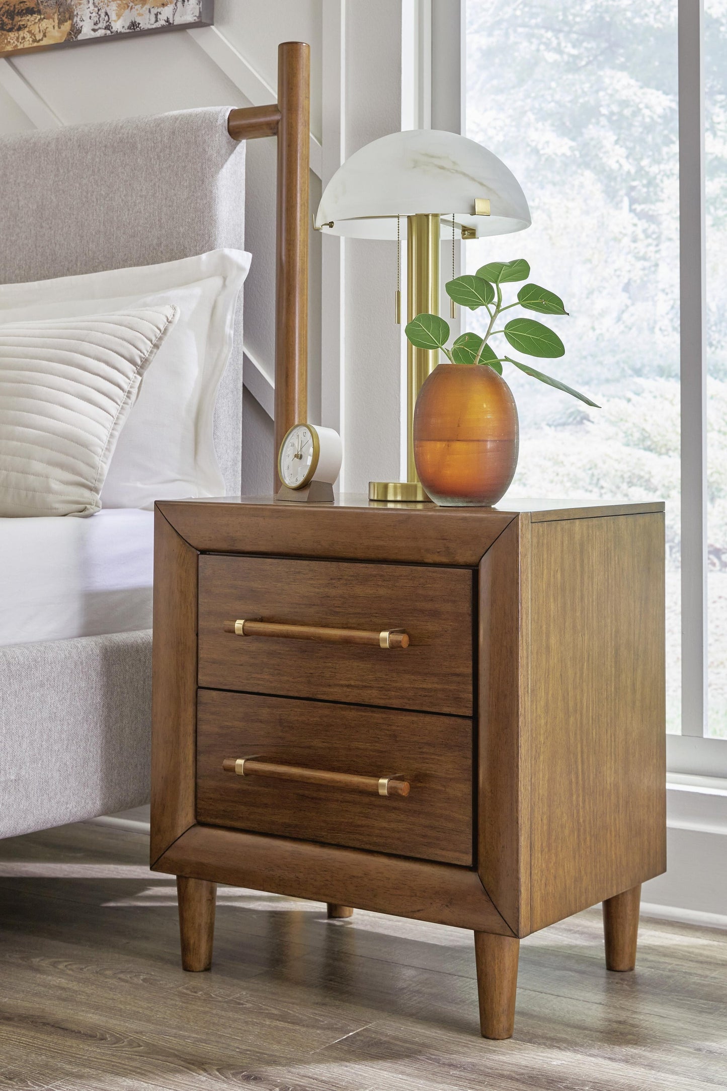 Lyncott California  Upholstered Bed With Mirrored Dresser And Nightstand