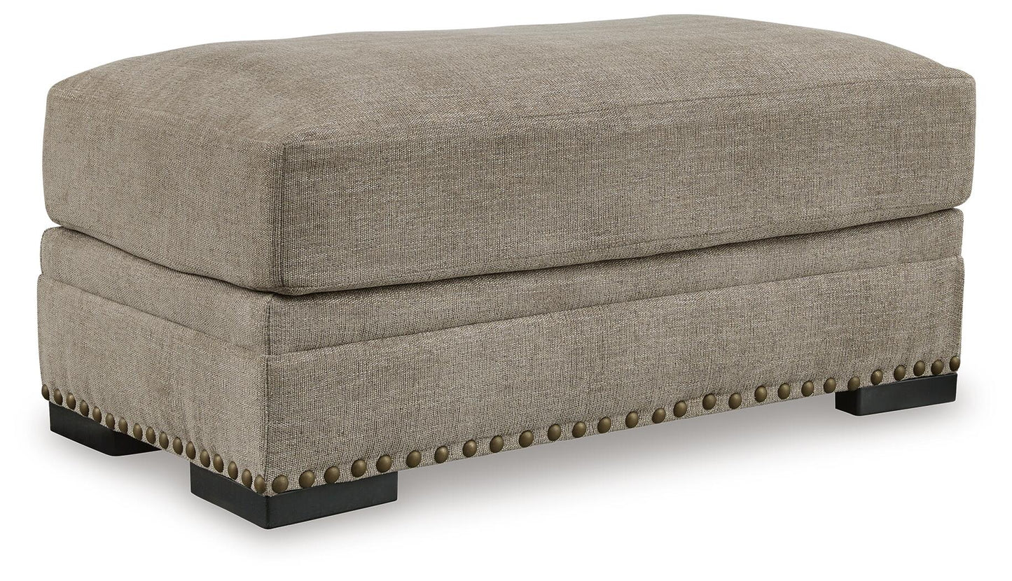 Sofá, Loveseat, Silla y Otomana Galemore