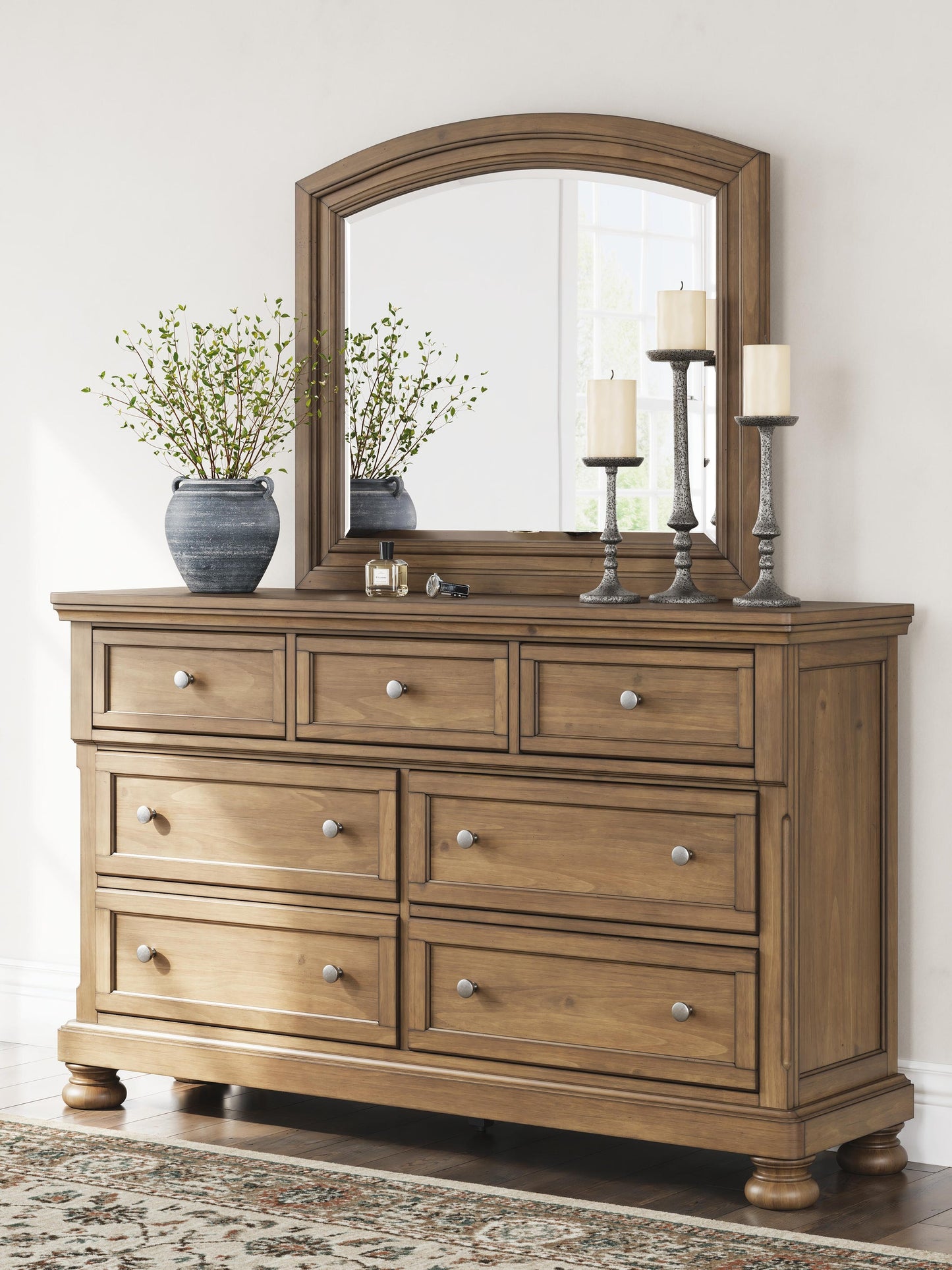 Feddinger California  Storage Sleigh Bed With Mirrored Dresser