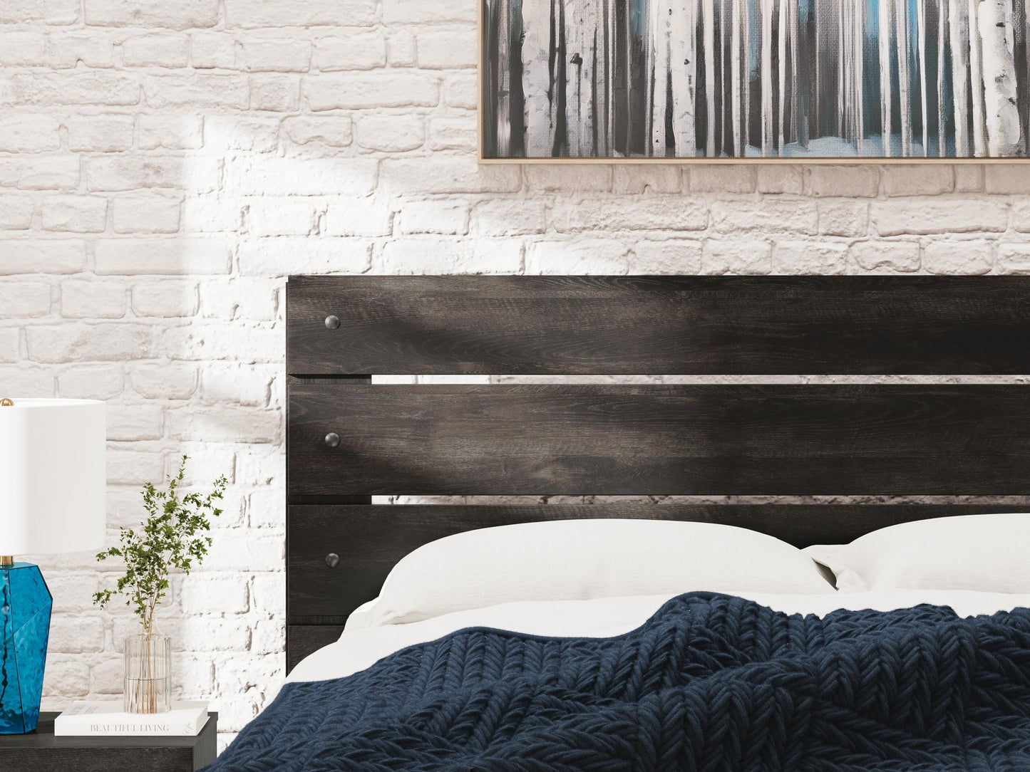Cama con panel, tocador y espejo Hollivern