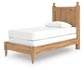 Cama con paneles, cómoda con espejo y mesita de noche Aleaport