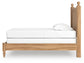 Cama con paneles, cómoda con espejo y mesita de noche Aleaport