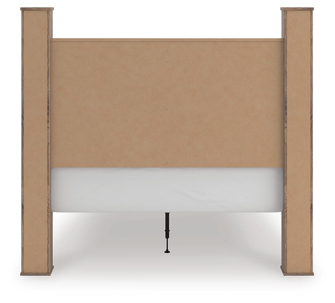 Rusticott  Poster Bed With Mirrored Dresser