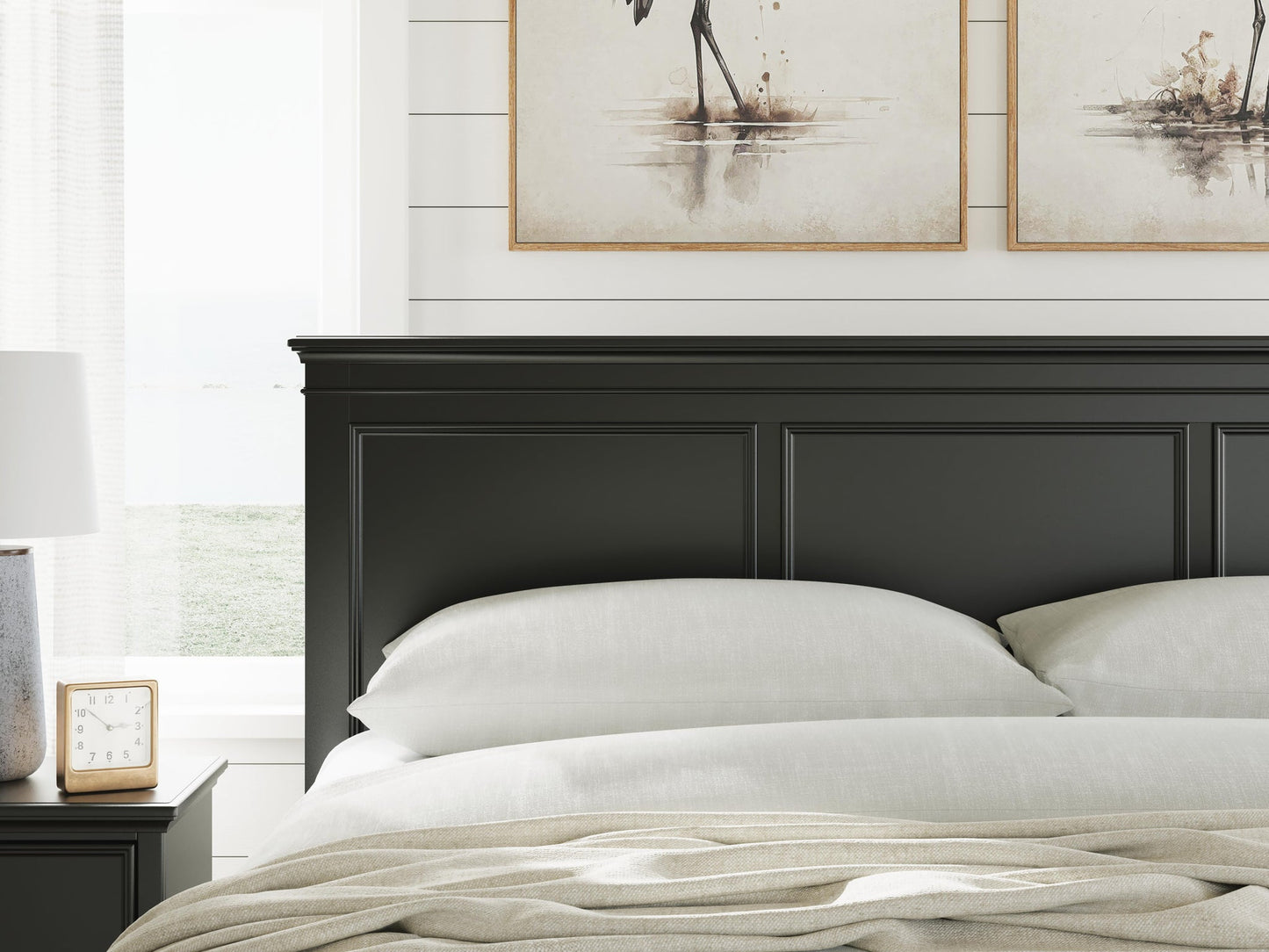 Lanolee California  Panel Storage Bed, Dresser And Mirror