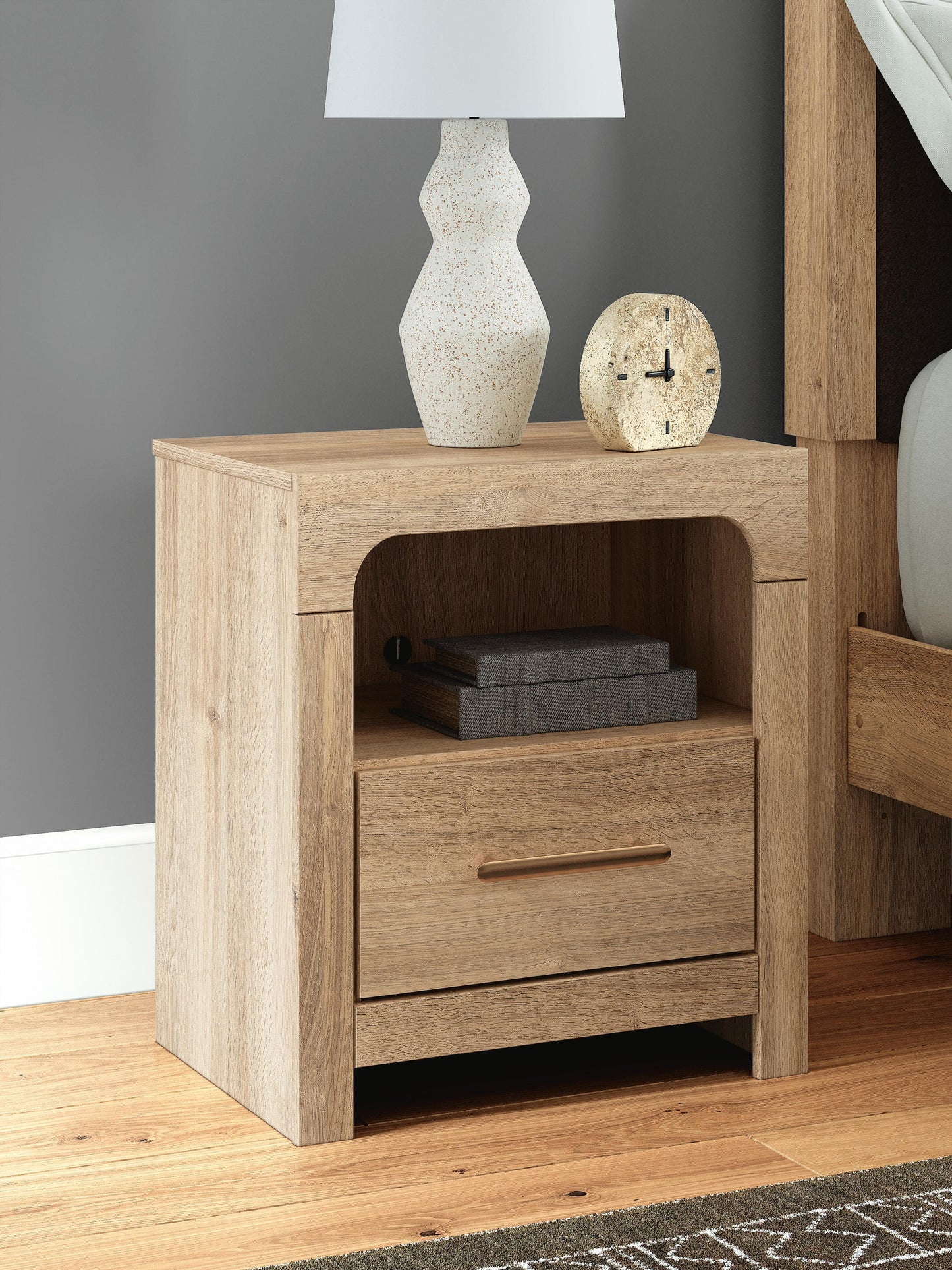 Kinlanni  Upholstered Panel Bed, Dresser, Mirror And Nightstand